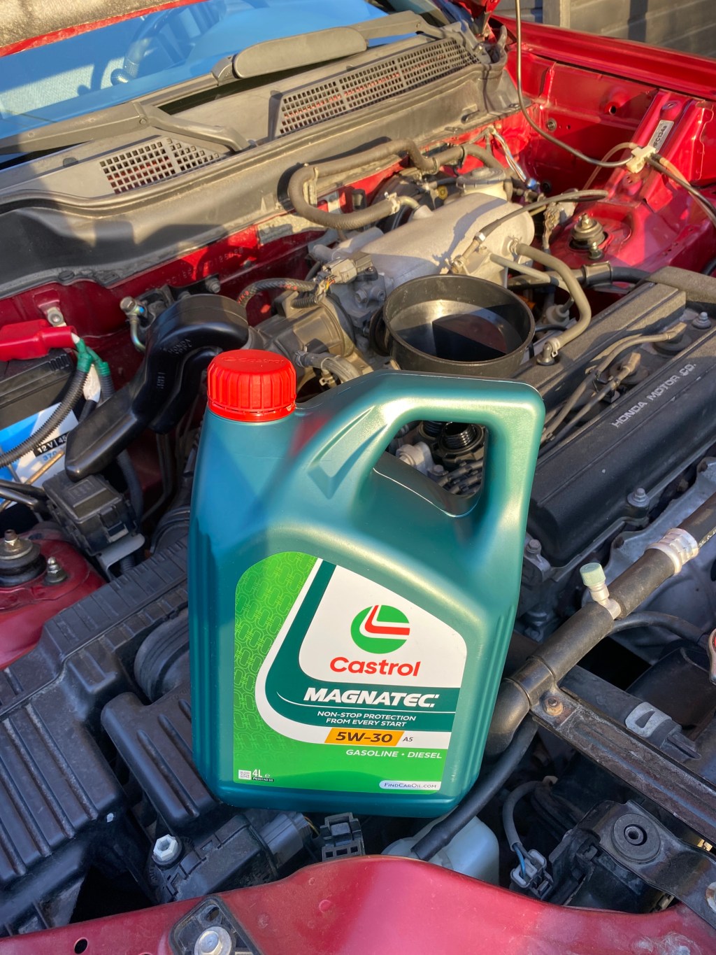 Vi bytter olje på&nbsp;prosjektbilen